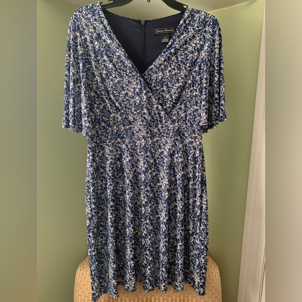 Jessica Howard Blue Floral Wrap-Style Women’s Dress